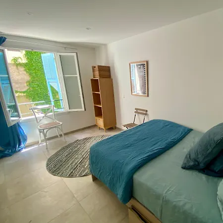 Au Coeur Du Vieux Nice, 3 Au Calme, Grand